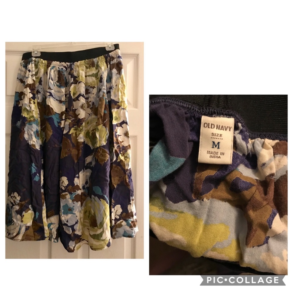 Never Worn Old Navy Floral Mid-Calf Skirt Sz M